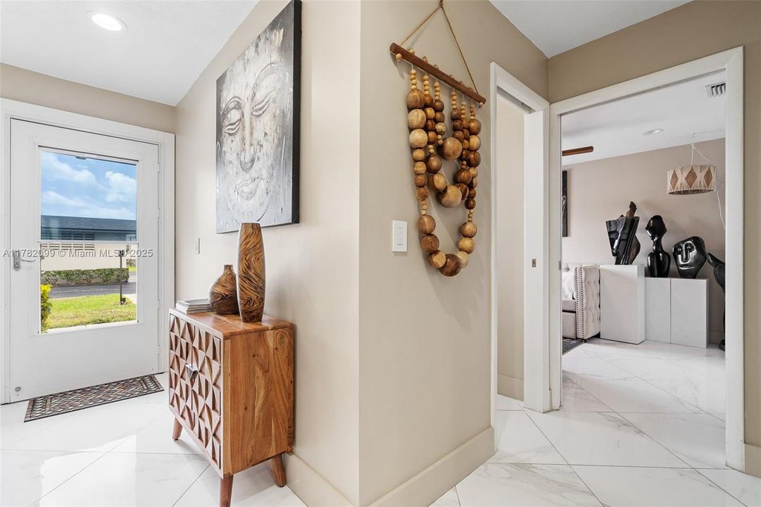 Recently Sold: $172,000 (2 beds, 2 baths, 910 Square Feet)