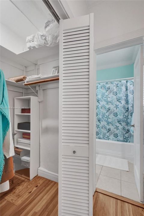 Recently Rented: $1,700 (0 beds, 1 baths, 398 Square Feet)