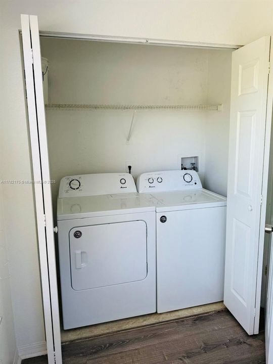 Recientemente alquilado: $1,800 (2 camas, 1 baños, 909 Pies cuadrados)