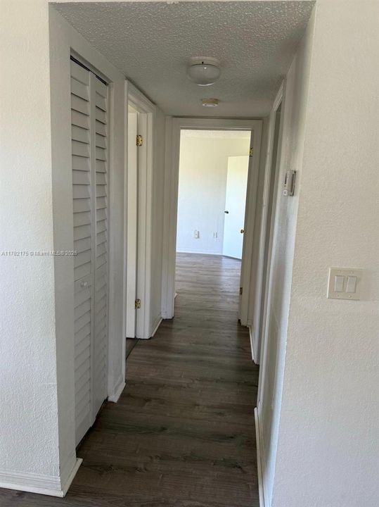 Recientemente alquilado: $1,800 (2 camas, 1 baños, 909 Pies cuadrados)