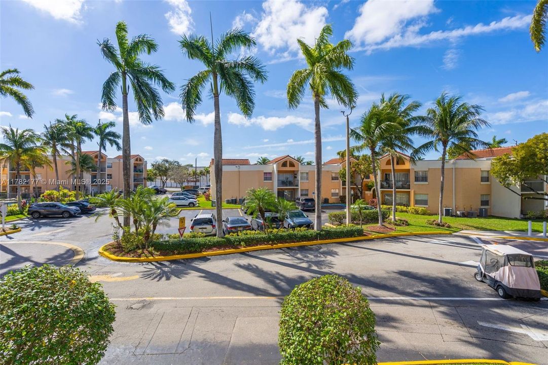 Recently Sold: $275,000 (2 beds, 2 baths, 950 Square Feet)