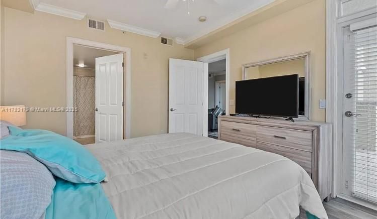 For Sale: $275,000 (2 beds, 2 baths, 1003 Square Feet)