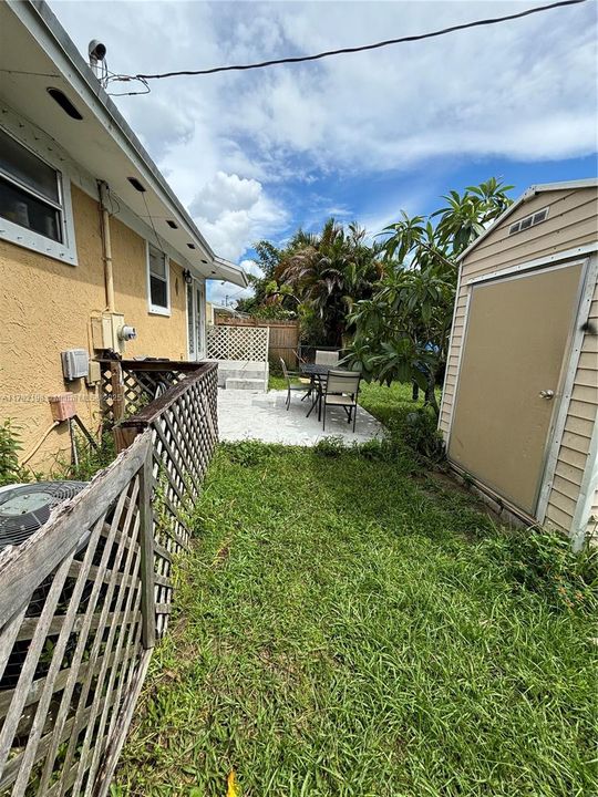 最近售出: $260,000 (2 贝兹, 2 浴室, 875 平方英尺)