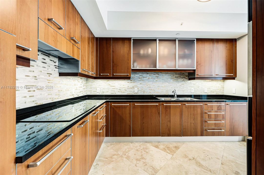 Recently Sold: $1,749,000 (3 beds, 3 baths, 2308 Square Feet)