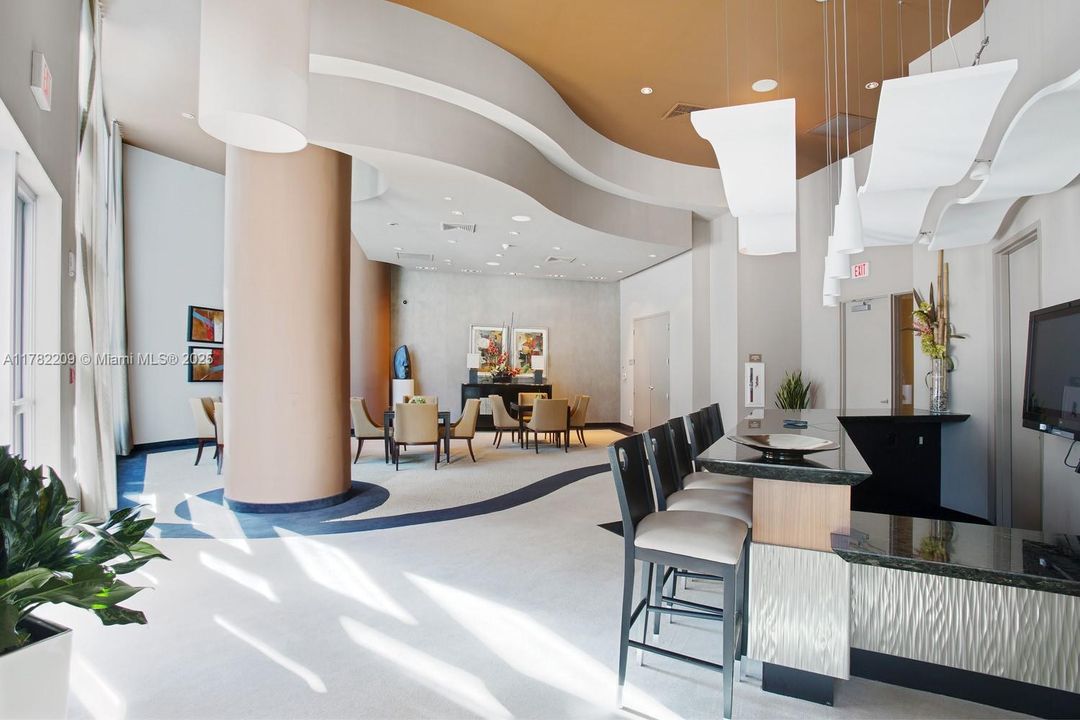 Recently Sold: $1,749,000 (3 beds, 3 baths, 2308 Square Feet)