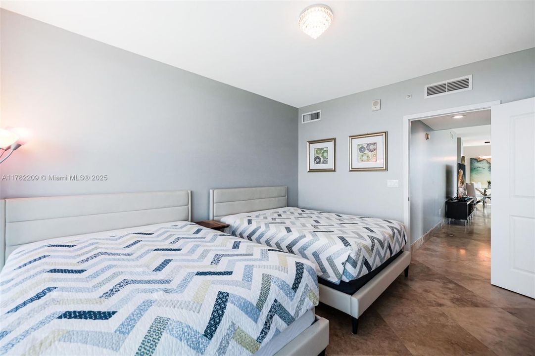 Recently Sold: $1,749,000 (3 beds, 3 baths, 2308 Square Feet)