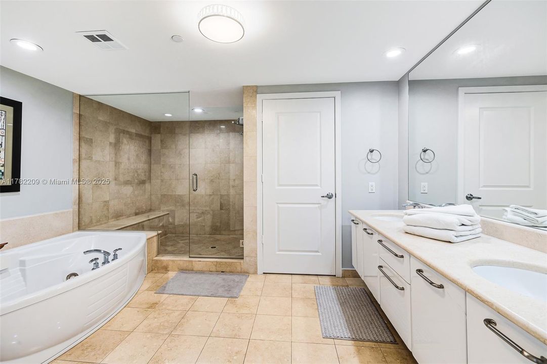 Recently Sold: $1,749,000 (3 beds, 3 baths, 2308 Square Feet)