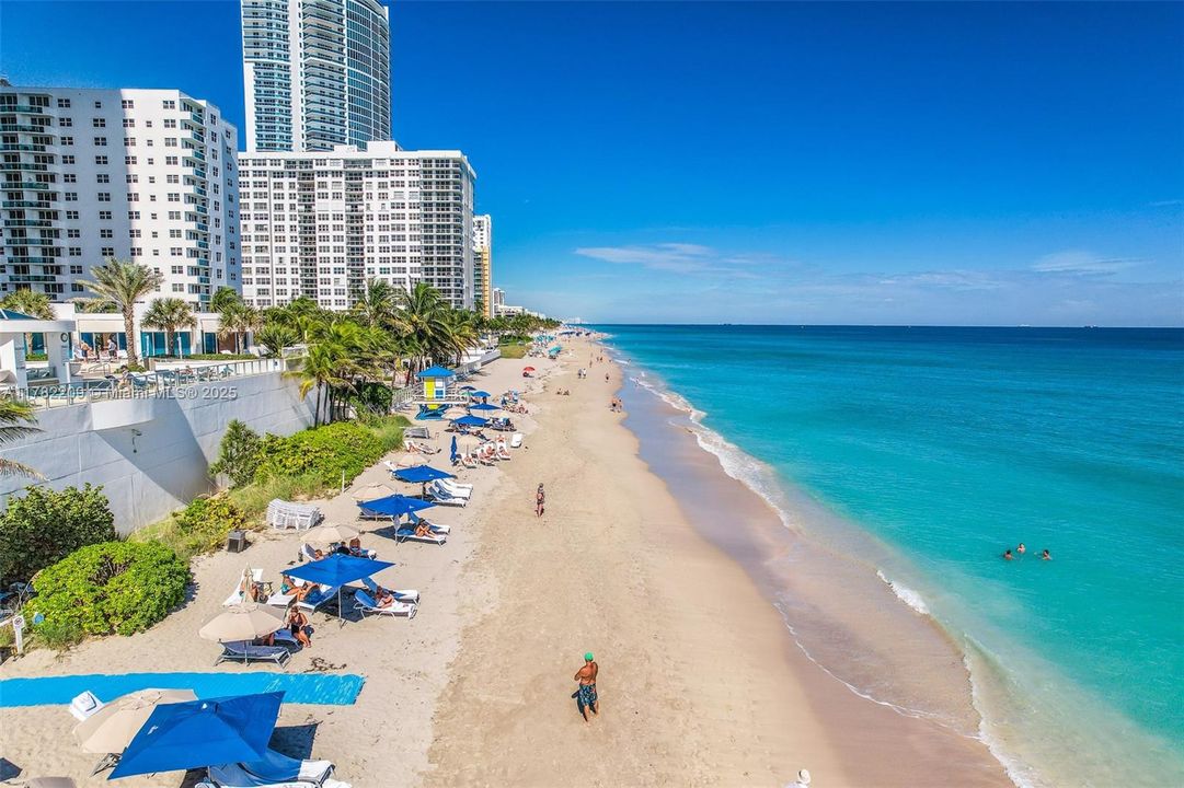 Recently Sold: $1,749,000 (3 beds, 3 baths, 2308 Square Feet)