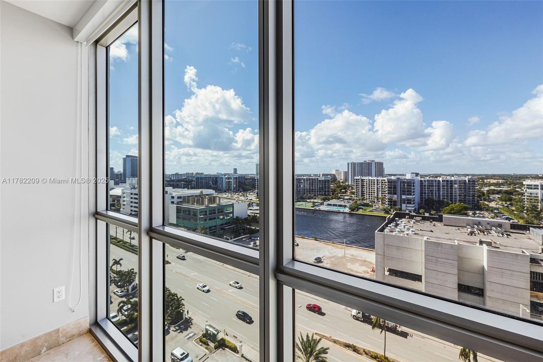 Recently Sold: $1,749,000 (3 beds, 3 baths, 2308 Square Feet)