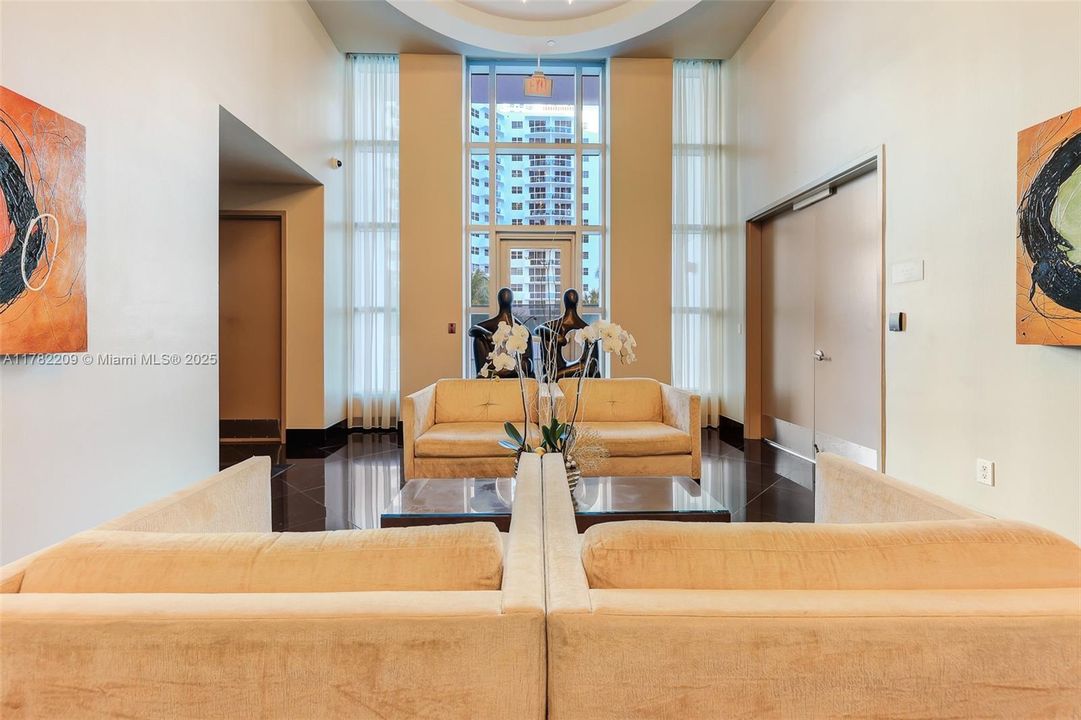 Recently Sold: $1,749,000 (3 beds, 3 baths, 2308 Square Feet)