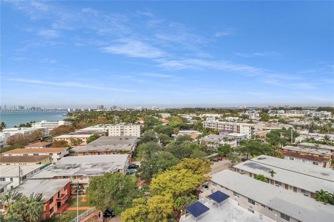 Недавно продано: $325,000 (1 спален, 1 ванн, 800 Квадратных фут)