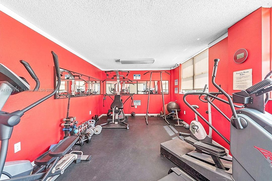 Недавно продано: $325,000 (1 спален, 1 ванн, 800 Квадратных фут)