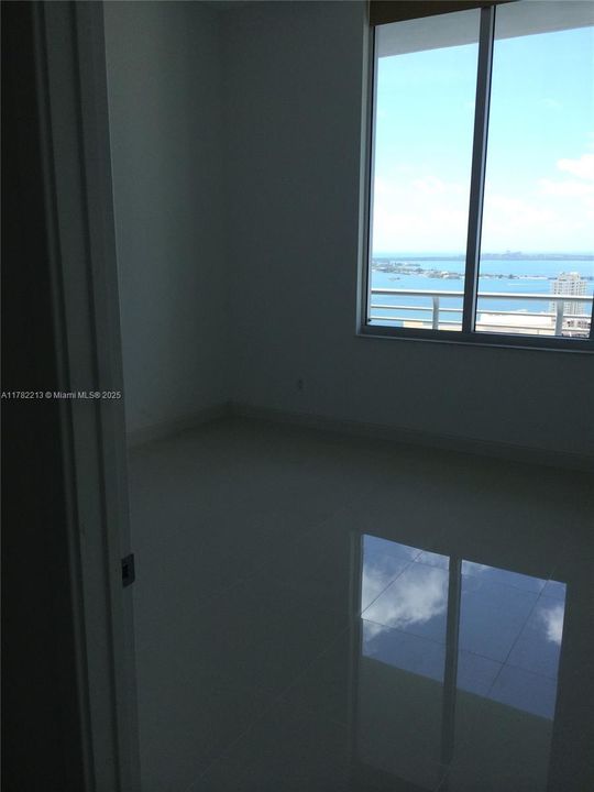 Recently Rented: $3,100 (1 beds, 1 baths, 868 Square Feet)