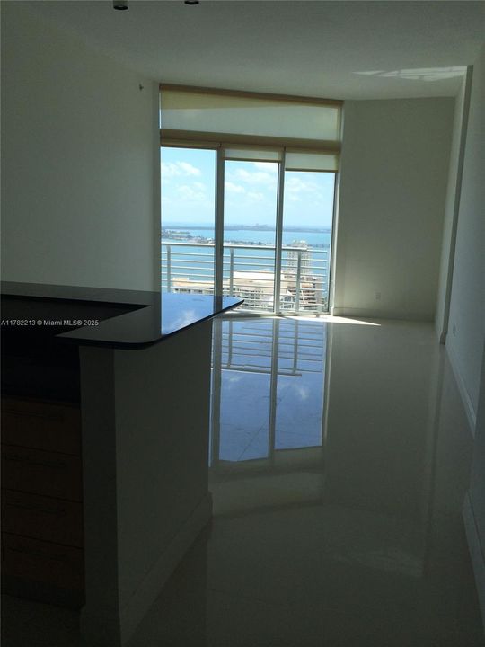 Recently Rented: $3,100 (1 beds, 1 baths, 868 Square Feet)