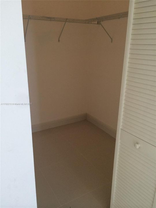 Recently Rented: $3,100 (1 beds, 1 baths, 868 Square Feet)