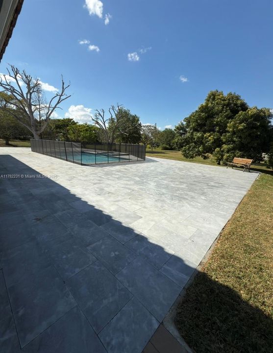 Недавно продано: $1,675,000 (5 спален, 3 ванн, 2150 Квадратных фут)