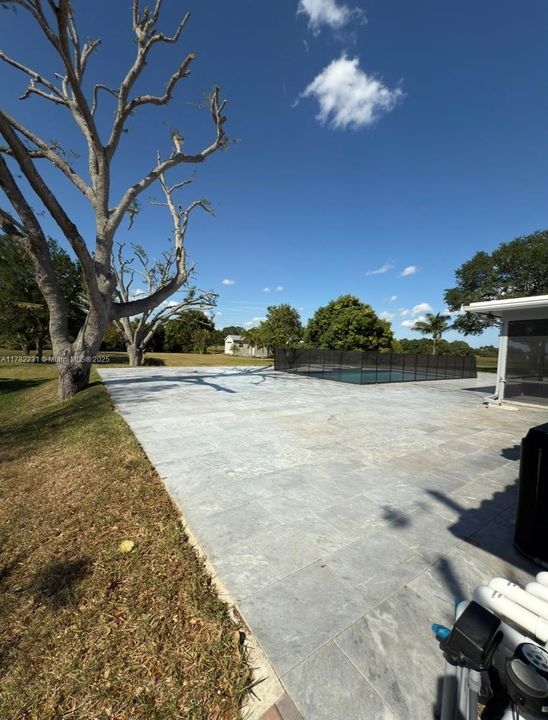 Недавно продано: $1,675,000 (5 спален, 3 ванн, 2150 Квадратных фут)