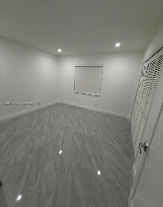 Недавно продано: $1,675,000 (5 спален, 3 ванн, 2150 Квадратных фут)