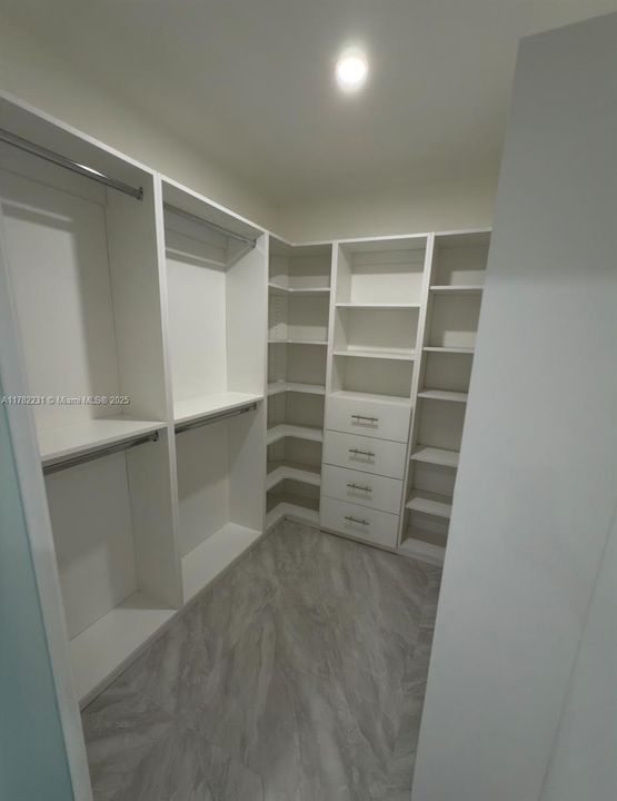 Недавно продано: $1,675,000 (5 спален, 3 ванн, 2150 Квадратных фут)