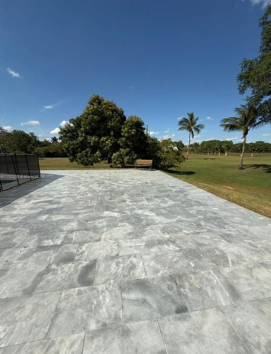 Недавно продано: $1,675,000 (5 спален, 3 ванн, 2150 Квадратных фут)