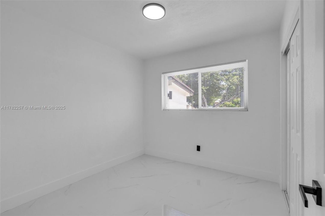 Recently Sold: $595,000 (3 beds, 2 baths, 1560 Square Feet)