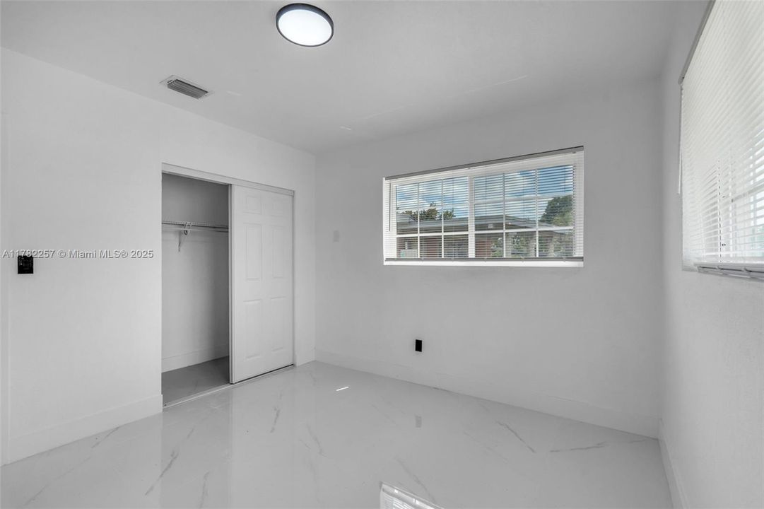 Recently Sold: $595,000 (3 beds, 2 baths, 1560 Square Feet)