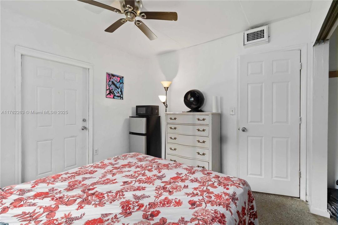 最近售出: $425,000 (4 贝兹, 2 浴室, 1268 平方英尺)