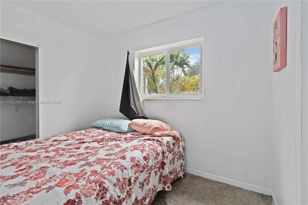 最近售出: $425,000 (4 贝兹, 2 浴室, 1268 平方英尺)