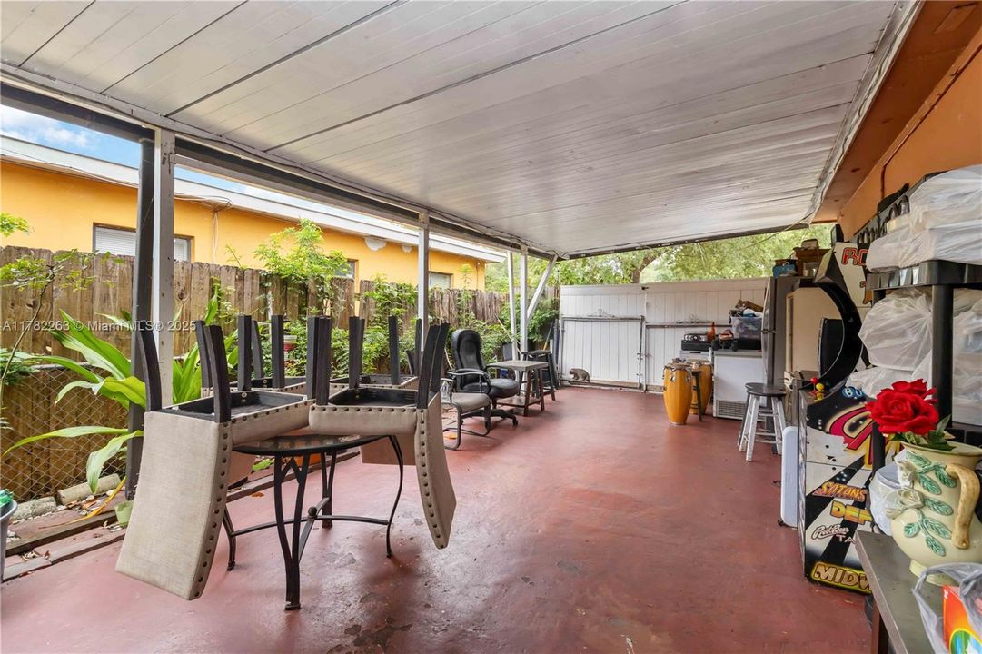 最近售出: $425,000 (4 贝兹, 2 浴室, 1268 平方英尺)