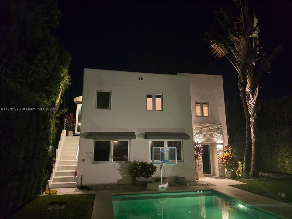 Recently Rented: $2,100 (0 beds, 1 baths, 4287 Square Feet)