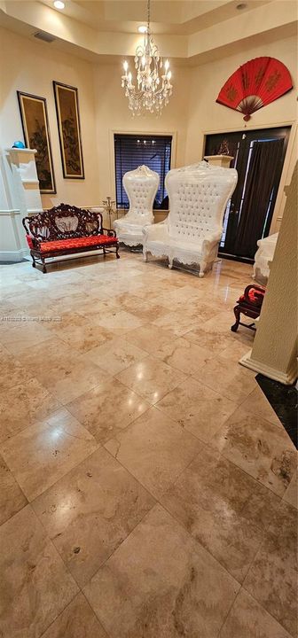 На продажу: $1,350,000 (5 спален, 5 ванн, 4081 Квадратных фут)