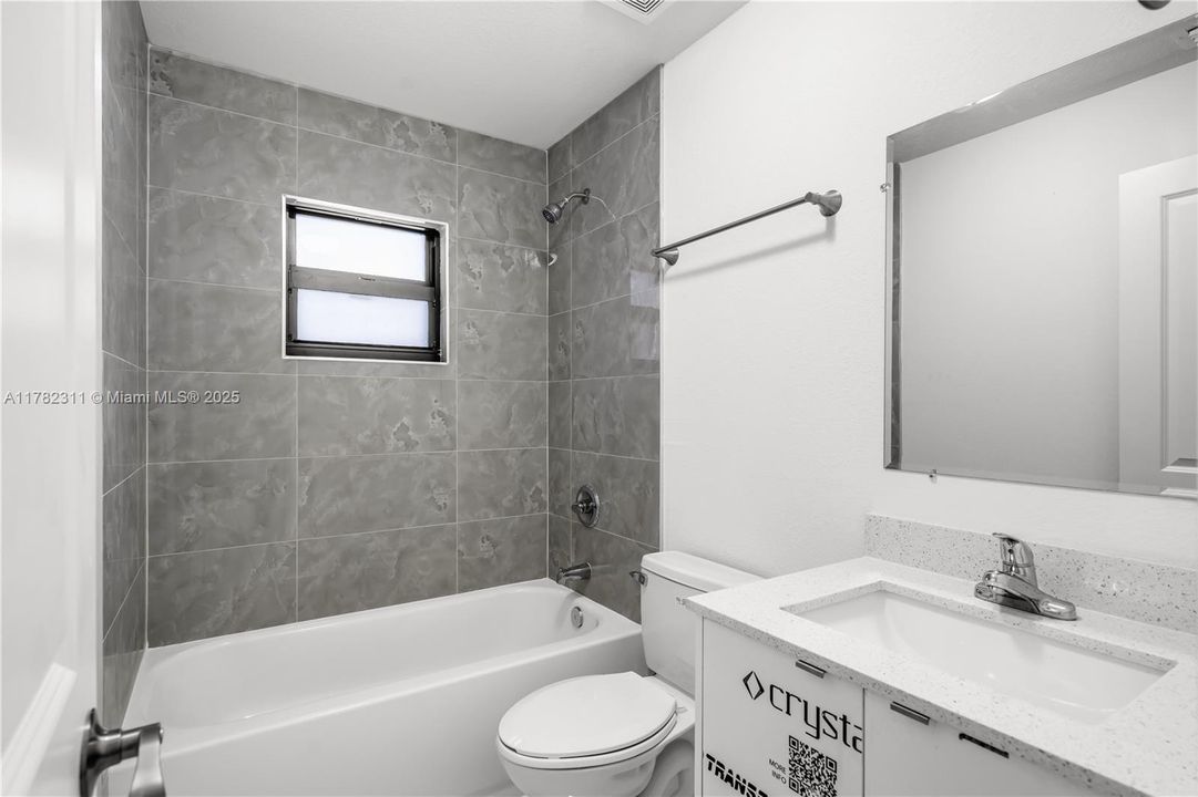 Под контрактом: $698,000 (0 спален, 0 ванн, 2836 Квадратных фут)