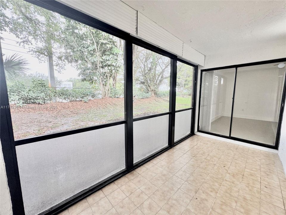 Recently Sold: $290,000 (2 beds, 2 baths, 1080 Square Feet)