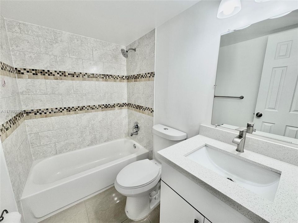 Recently Sold: $290,000 (2 beds, 2 baths, 1080 Square Feet)