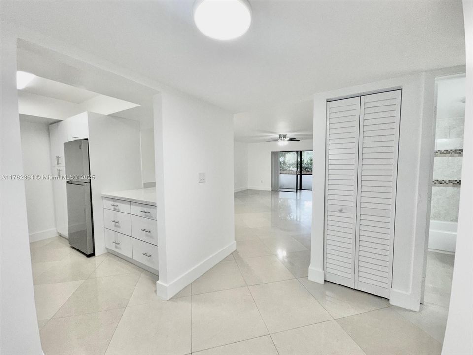 Recently Sold: $290,000 (2 beds, 2 baths, 1080 Square Feet)