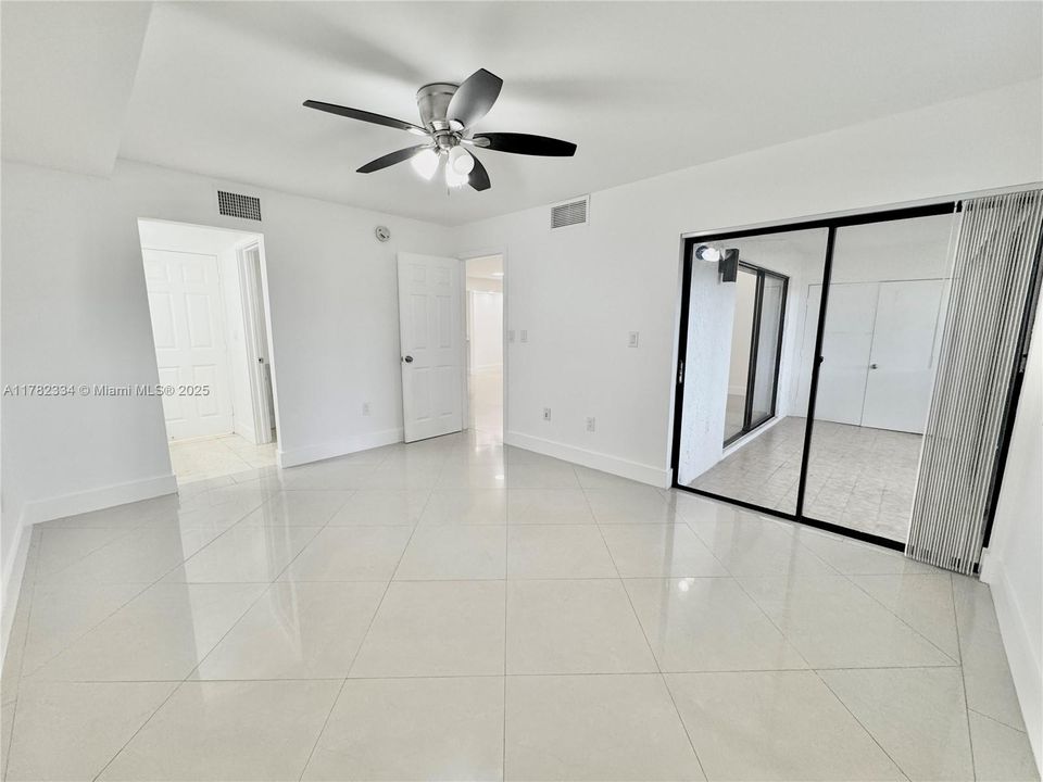 Recently Sold: $290,000 (2 beds, 2 baths, 1080 Square Feet)