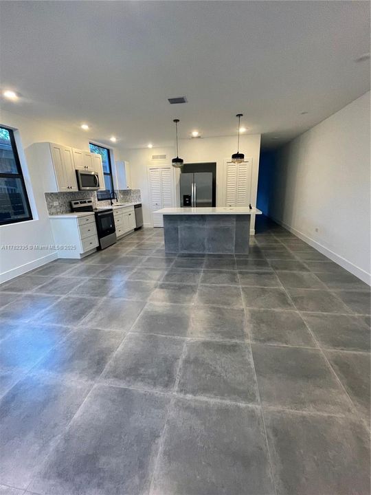 Vendido Recientemente: $1,695,000 (0 camas, 0 baños, 5188 Pies cuadrados)