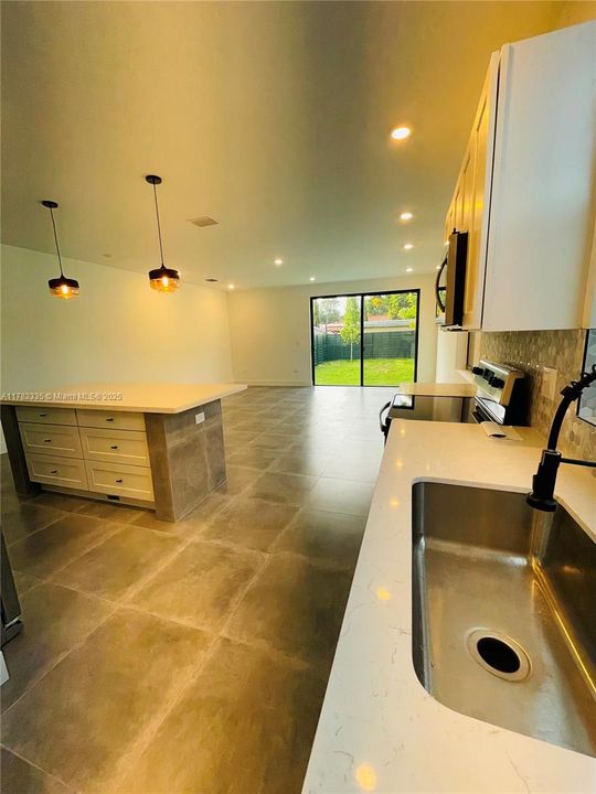 Vendido Recientemente: $1,695,000 (0 camas, 0 baños, 5188 Pies cuadrados)