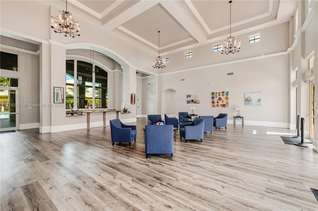 Недавно продано: $425,000 (2 спален, 2 ванн, 1282 Квадратных фут)