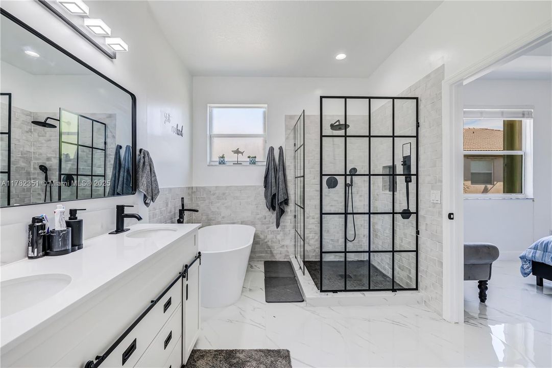 Недавно продано: $425,000 (2 спален, 2 ванн, 1282 Квадратных фут)