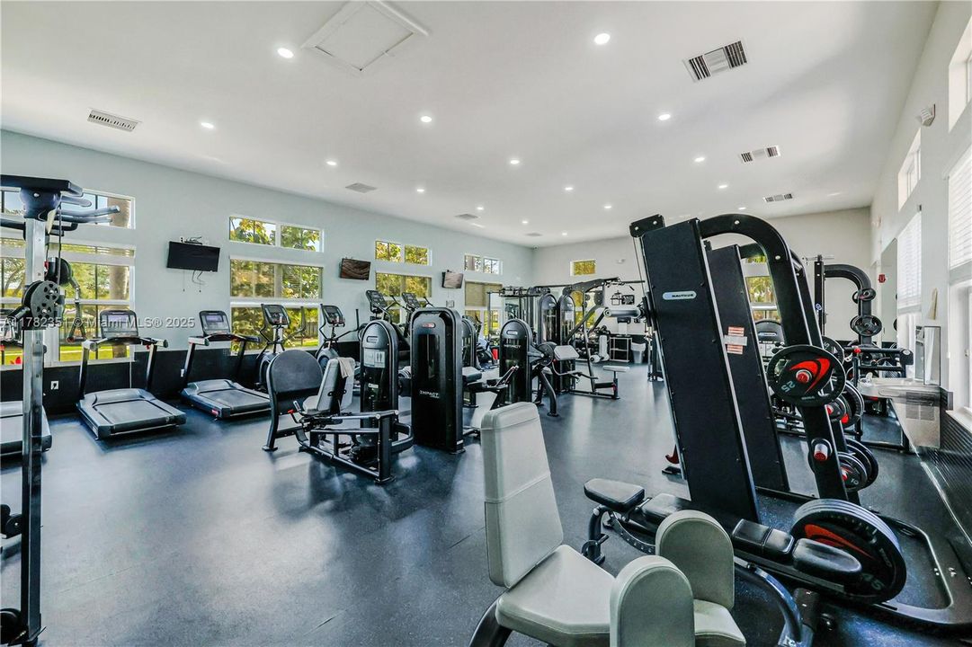 Недавно продано: $425,000 (2 спален, 2 ванн, 1282 Квадратных фут)