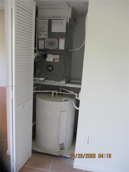 Недавно продано: $270,000 (2 спален, 2 ванн, 1010 Квадратных фут)