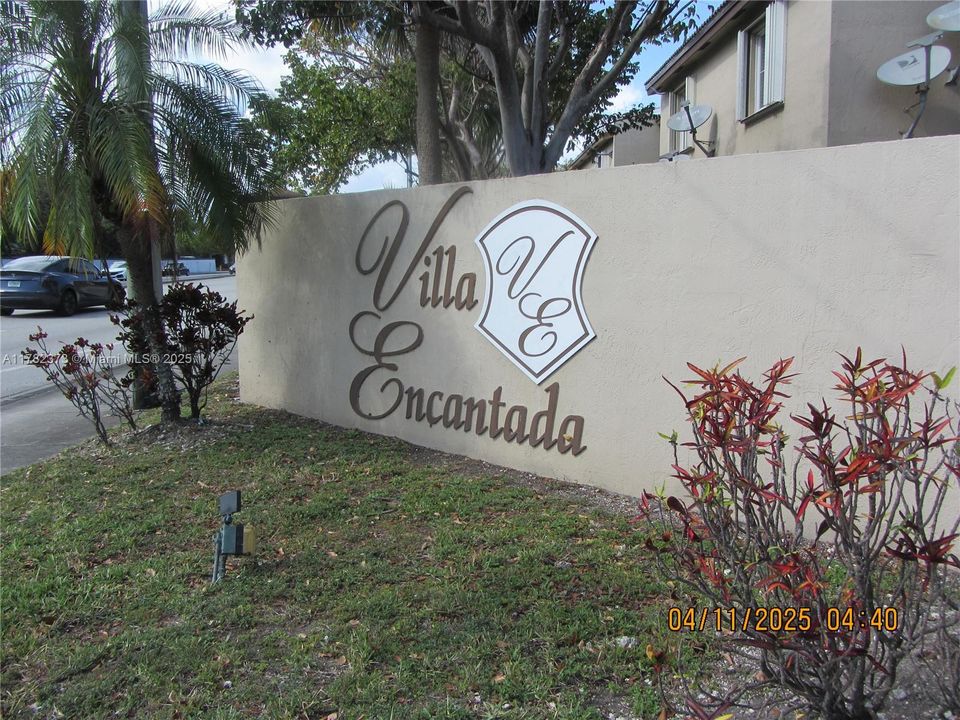 Недавно продано: $270,000 (2 спален, 2 ванн, 1010 Квадратных фут)