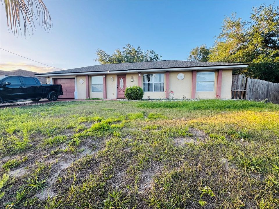 Activo con contrato: $265,900 (3 camas, 2 baños, 0 Pies cuadrados)