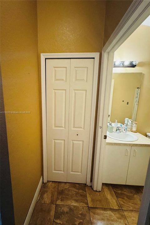 Activo con contrato: $265,900 (3 camas, 2 baños, 0 Pies cuadrados)