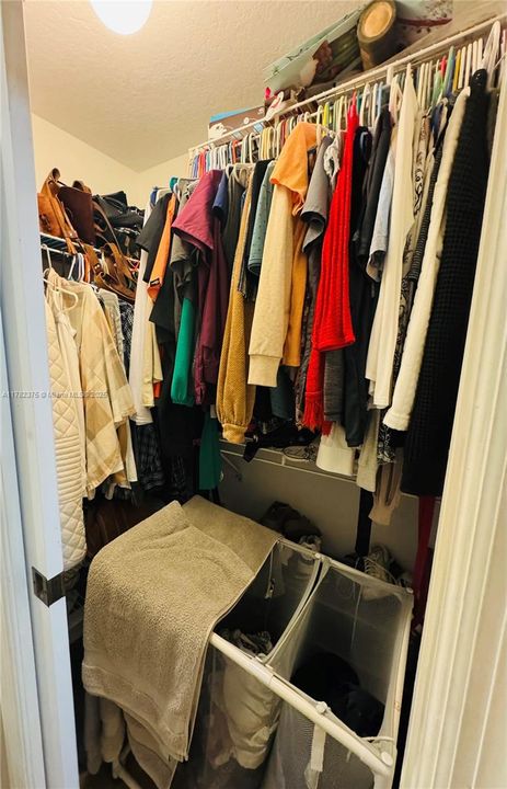 Activo con contrato: $265,900 (3 camas, 2 baños, 0 Pies cuadrados)