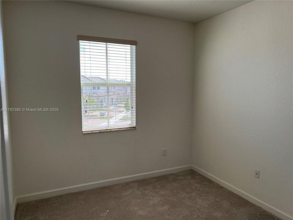 最近租的: $3,800 (4 贝兹, 2 浴室, 1983 平方英尺)