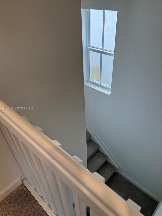 最近租的: $3,800 (4 贝兹, 2 浴室, 1983 平方英尺)