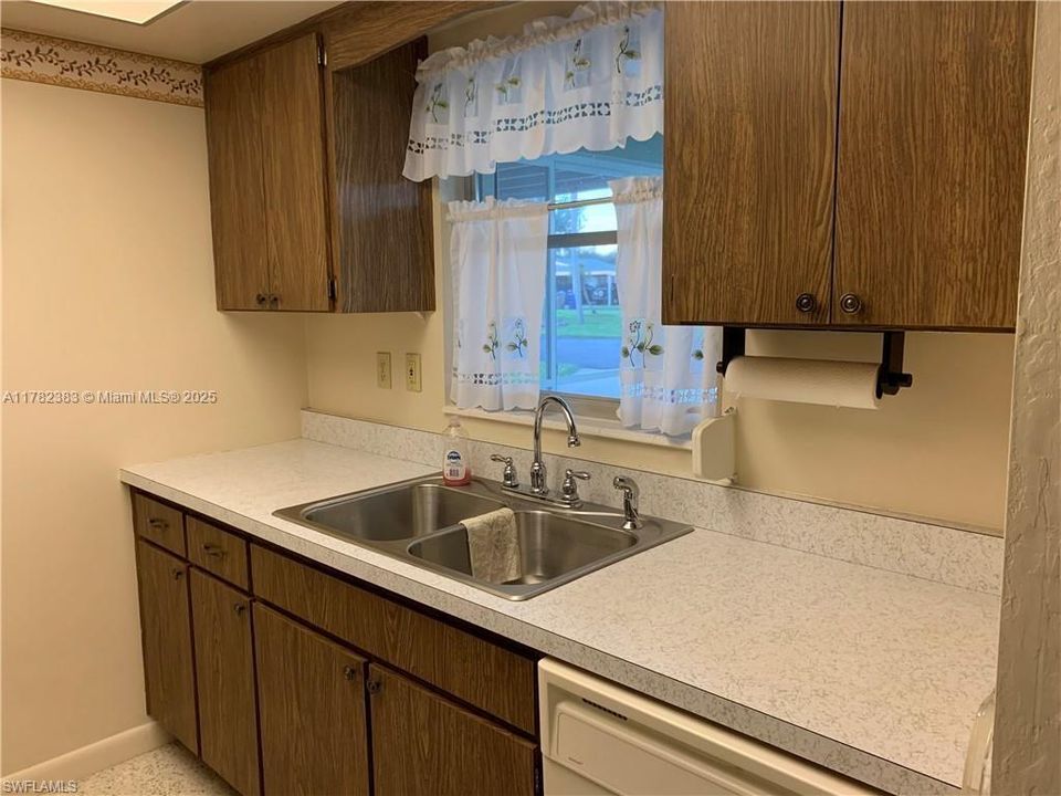 待售: $155,000 (2 贝兹, 2 浴室, 0 平方英尺)