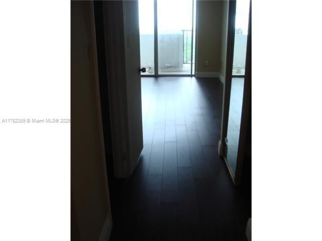 待售: $181,400 (1 贝兹, 1 浴室, 873 平方英尺)